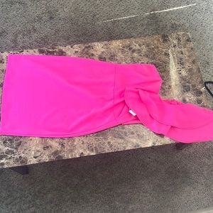 Gorgeous pink bodycon dress